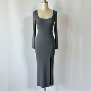 Scoop Neck Long Sleeve Ribbed Maxi Dress - Gray